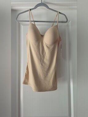 NWT-Maidenform Self Expressions Nude Shaping Camisole with Built-In Bra Size M